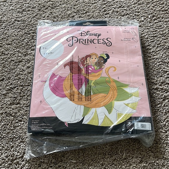 Disney Princess 15 Days Of Socks Women’s Size 4-10 - Picture 4 of 5